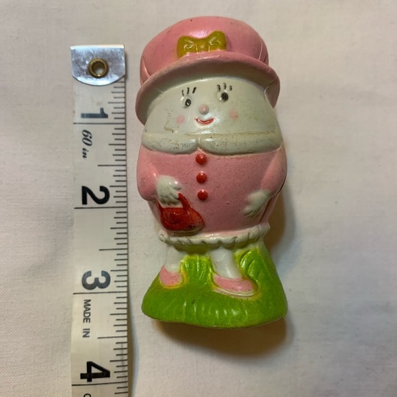 Vintage 1977 Humpty Dumpty and Wife Salt & Pepper Shakers - Picture 6 of 12